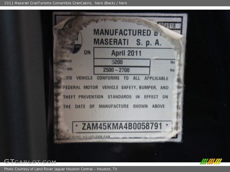 Nero (Black) / Nero 2011 Maserati GranTurismo Convertible GranCabrio