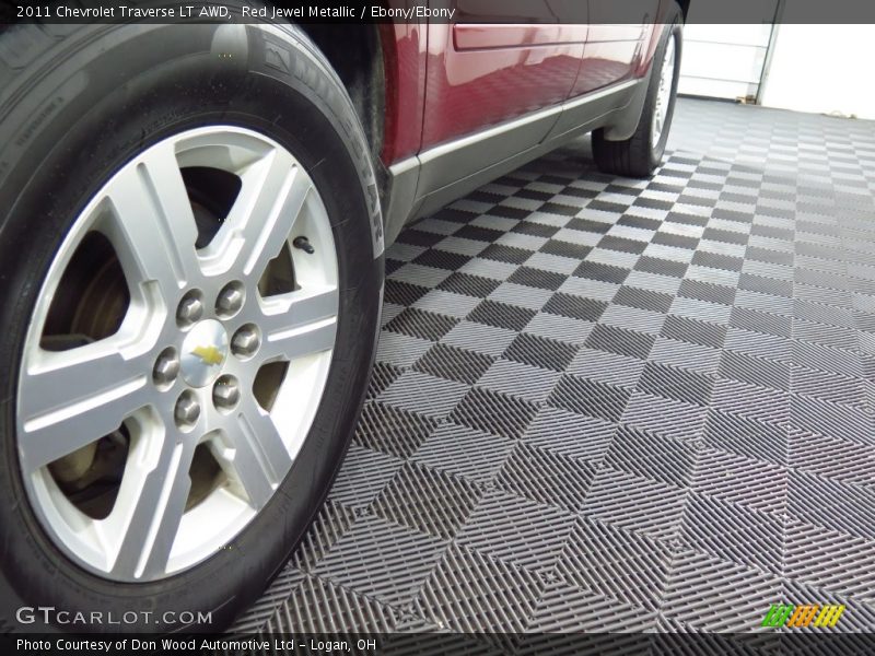 Red Jewel Metallic / Ebony/Ebony 2011 Chevrolet Traverse LT AWD