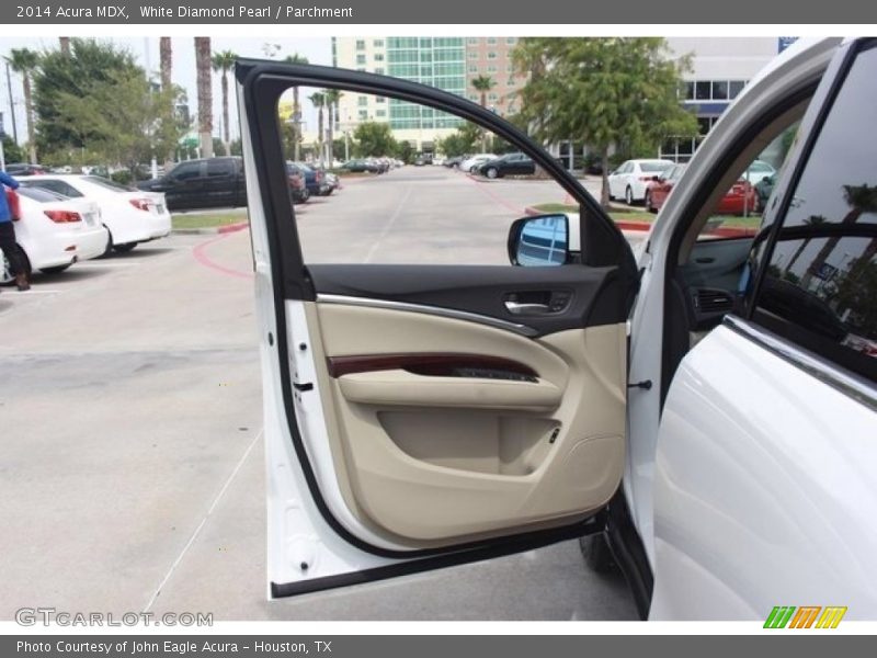 White Diamond Pearl / Parchment 2014 Acura MDX