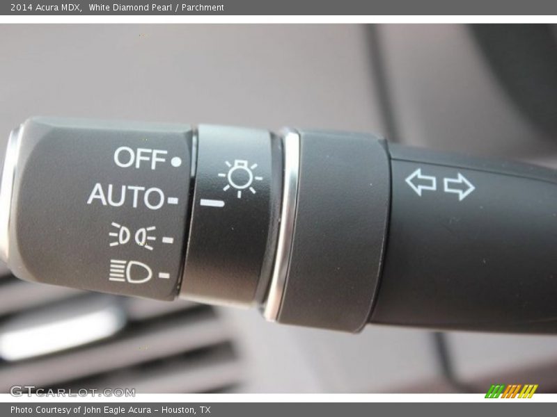 White Diamond Pearl / Parchment 2014 Acura MDX