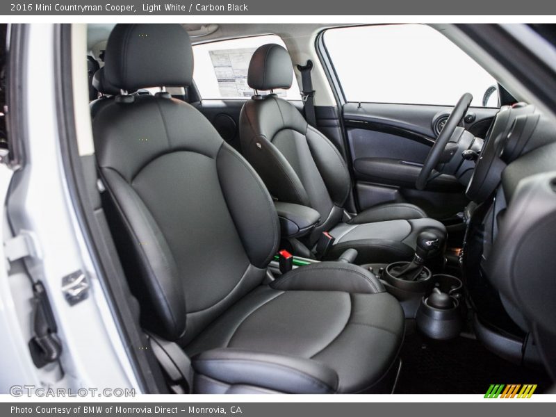 Light White / Carbon Black 2016 Mini Countryman Cooper
