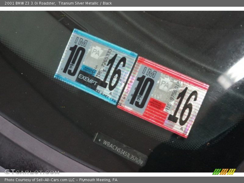 Titanium Silver Metallic / Black 2001 BMW Z3 3.0i Roadster