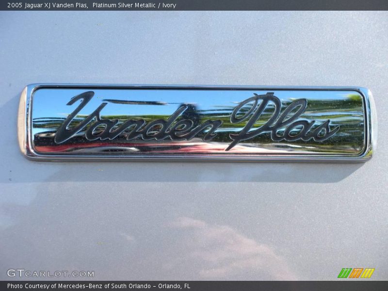 Platinum Silver Metallic / Ivory 2005 Jaguar XJ Vanden Plas