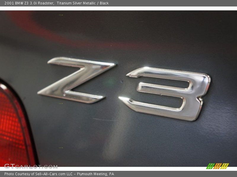 Titanium Silver Metallic / Black 2001 BMW Z3 3.0i Roadster
