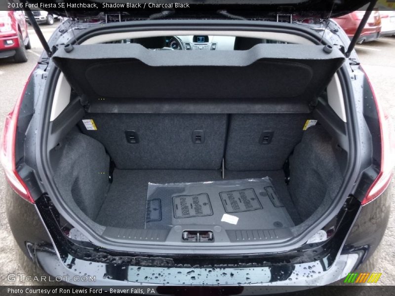 Shadow Black / Charcoal Black 2016 Ford Fiesta SE Hatchback