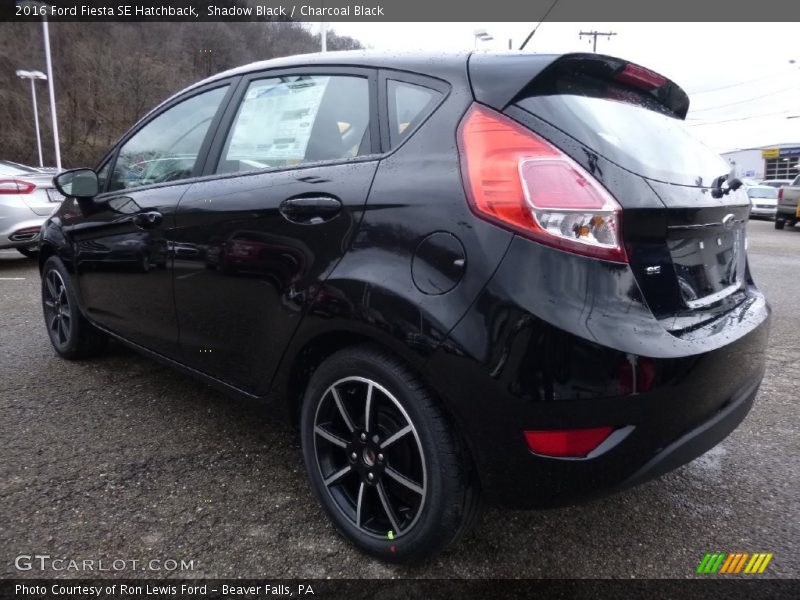 Shadow Black / Charcoal Black 2016 Ford Fiesta SE Hatchback
