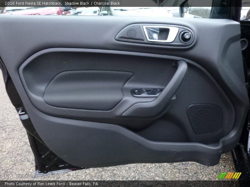 Shadow Black / Charcoal Black 2016 Ford Fiesta SE Hatchback