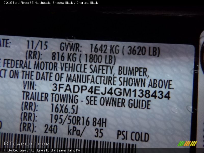 Shadow Black / Charcoal Black 2016 Ford Fiesta SE Hatchback