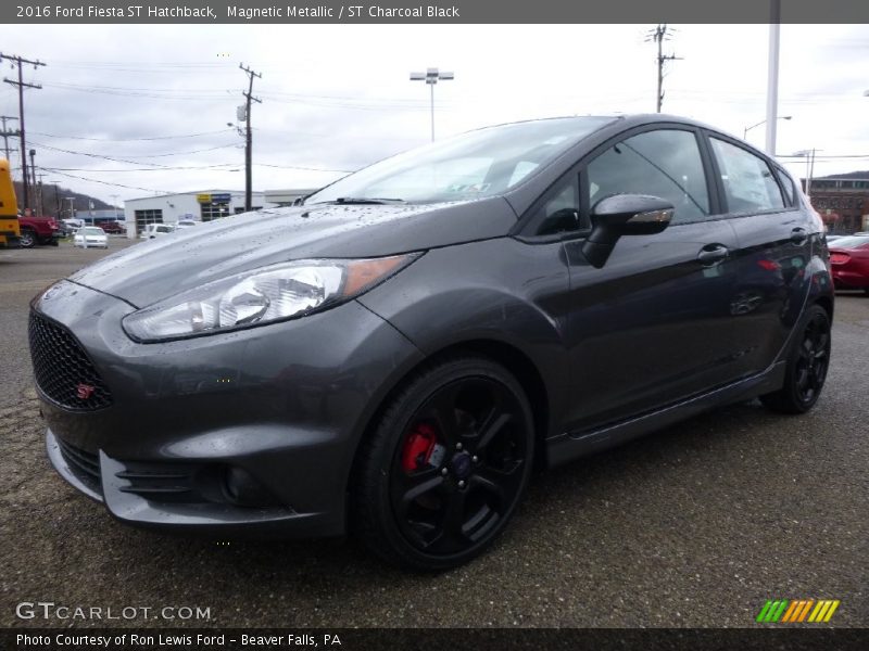Front 3/4 View of 2016 Fiesta ST Hatchback