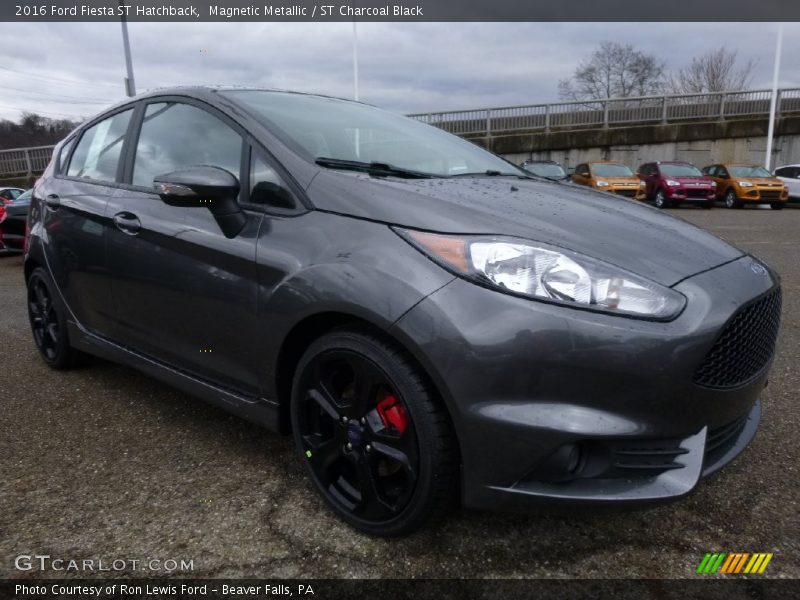 Magnetic Metallic / ST Charcoal Black 2016 Ford Fiesta ST Hatchback