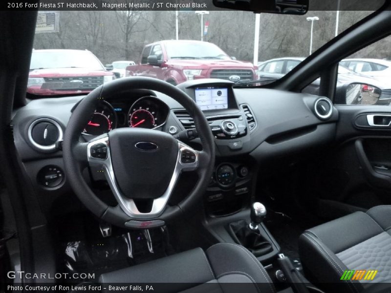 Magnetic Metallic / ST Charcoal Black 2016 Ford Fiesta ST Hatchback