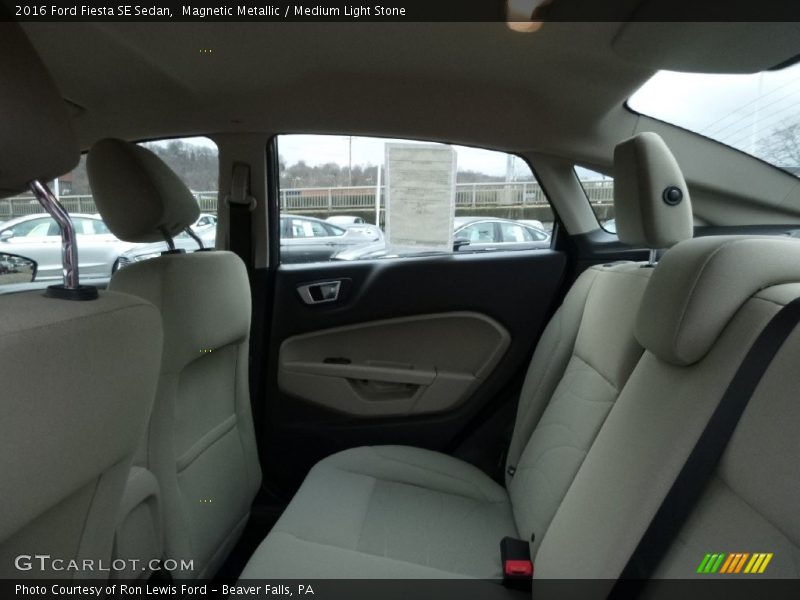 Magnetic Metallic / Medium Light Stone 2016 Ford Fiesta SE Sedan
