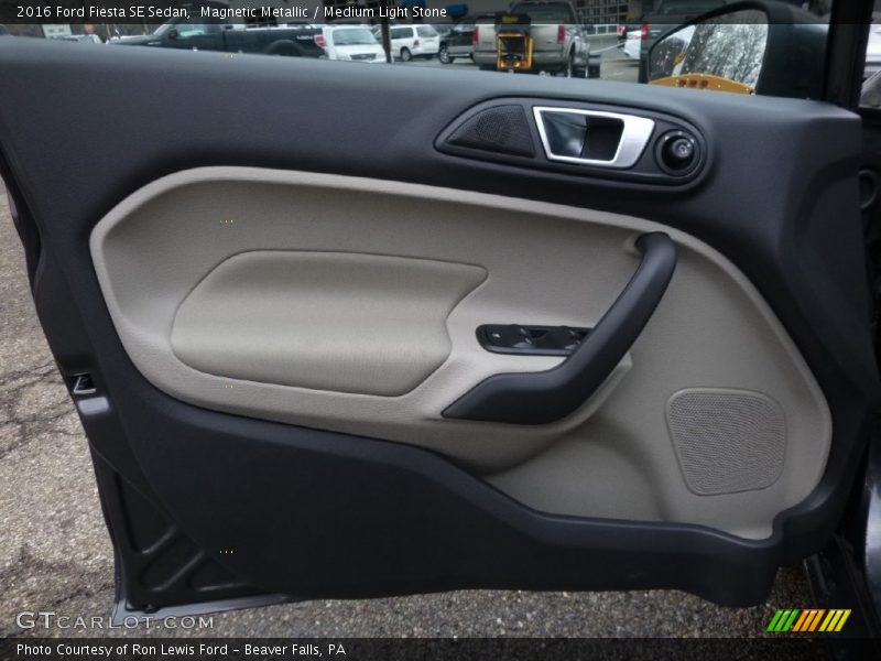Magnetic Metallic / Medium Light Stone 2016 Ford Fiesta SE Sedan