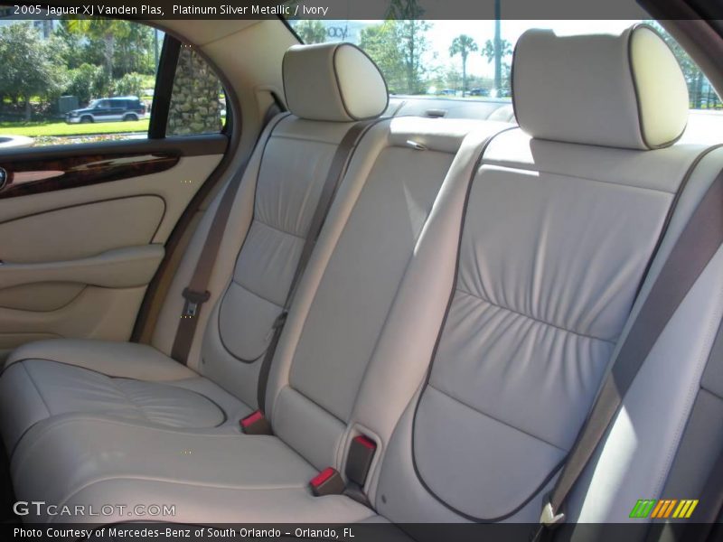 Platinum Silver Metallic / Ivory 2005 Jaguar XJ Vanden Plas