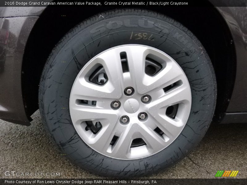 Granite Crystal Metallic / Black/Light Graystone 2016 Dodge Grand Caravan American Value Package