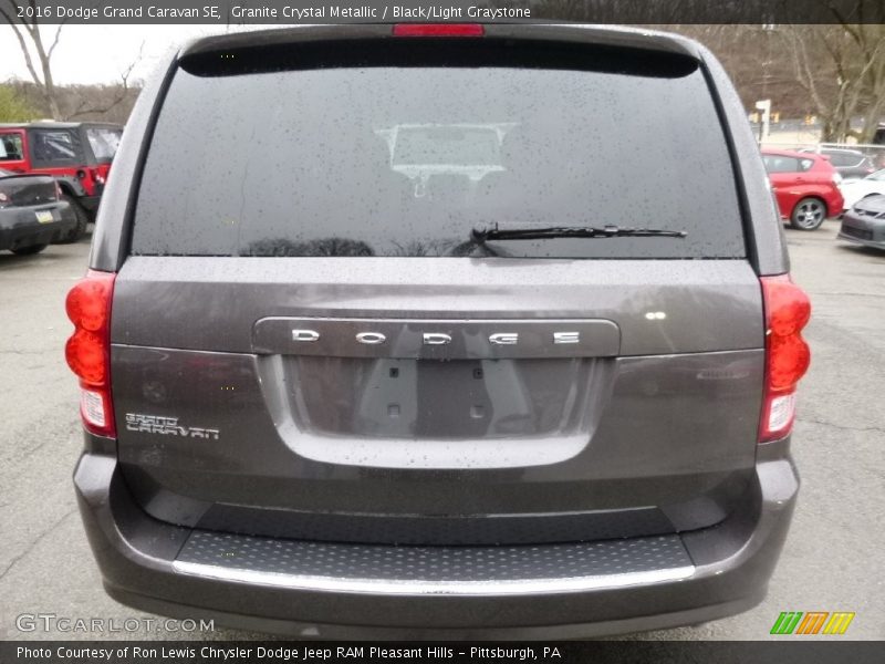 Granite Crystal Metallic / Black/Light Graystone 2016 Dodge Grand Caravan SE
