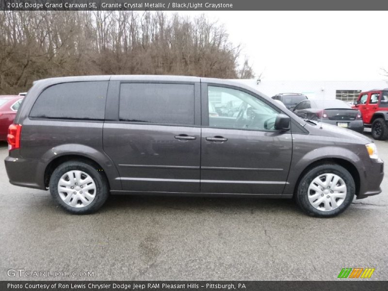 Granite Crystal Metallic / Black/Light Graystone 2016 Dodge Grand Caravan SE