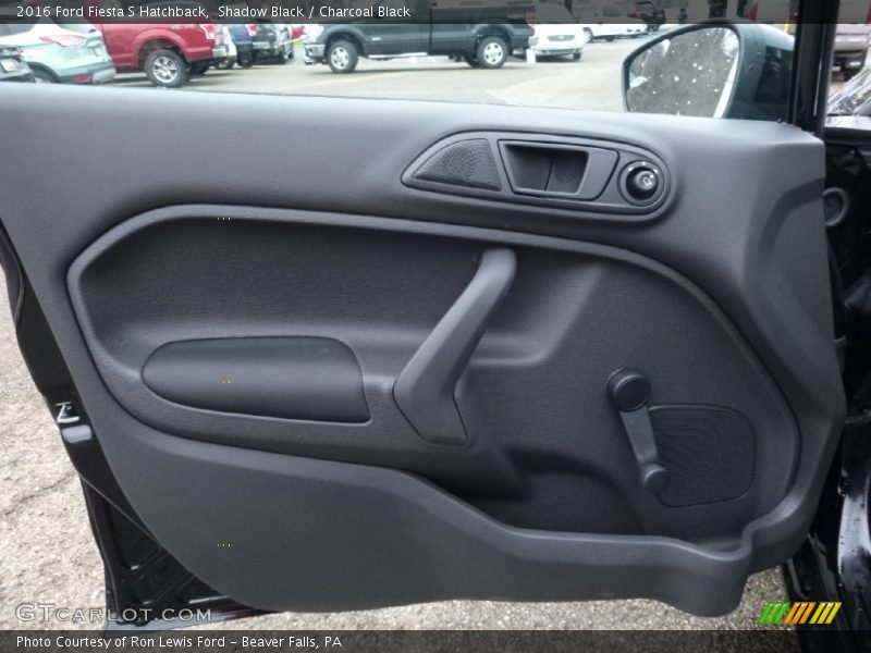 Shadow Black / Charcoal Black 2016 Ford Fiesta S Hatchback