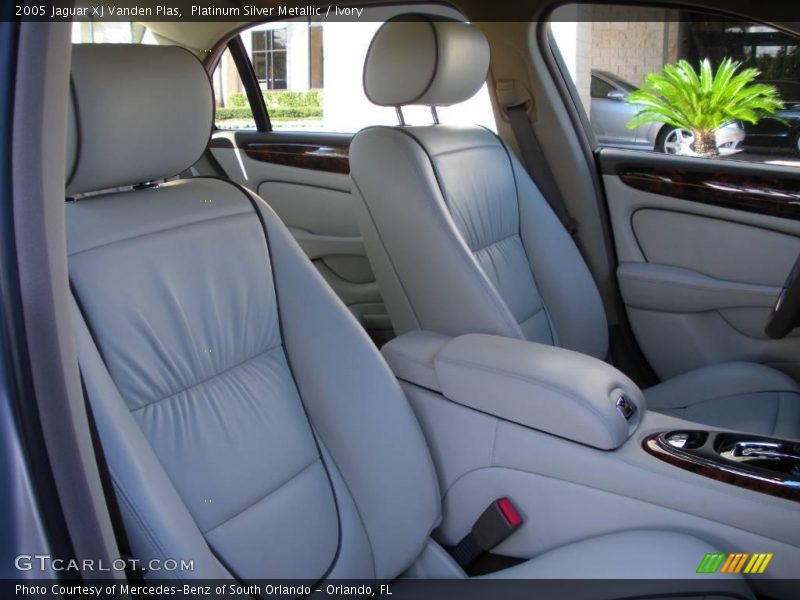 Platinum Silver Metallic / Ivory 2005 Jaguar XJ Vanden Plas