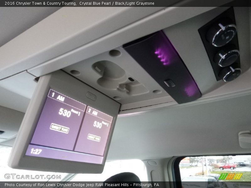 Crystal Blue Pearl / Black/Light Graystone 2016 Chrysler Town & Country Touring