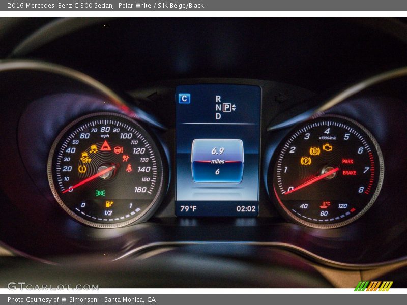 Polar White / Silk Beige/Black 2016 Mercedes-Benz C 300 Sedan