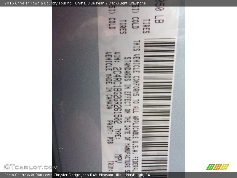 Crystal Blue Pearl / Black/Light Graystone 2016 Chrysler Town & Country Touring