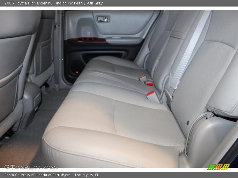 Indigo Ink Pearl / Ash Gray 2006 Toyota Highlander V6