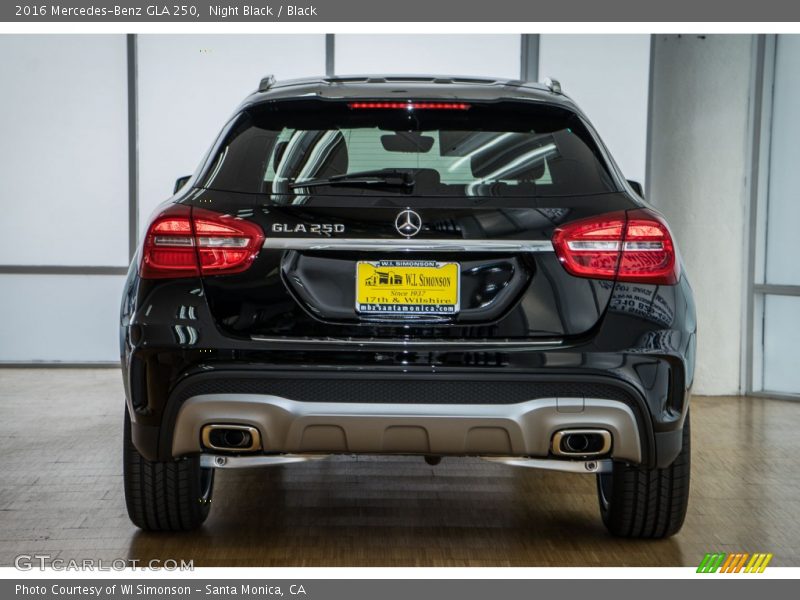 Night Black / Black 2016 Mercedes-Benz GLA 250