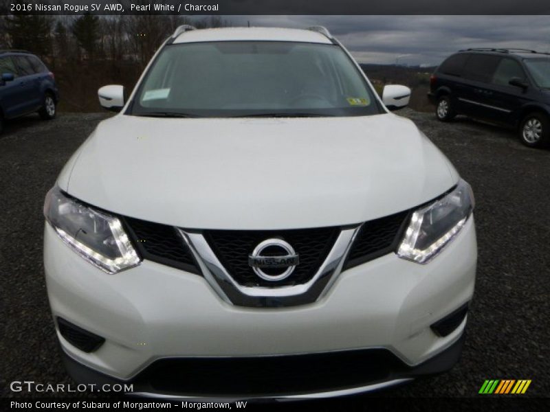 Pearl White / Charcoal 2016 Nissan Rogue SV AWD