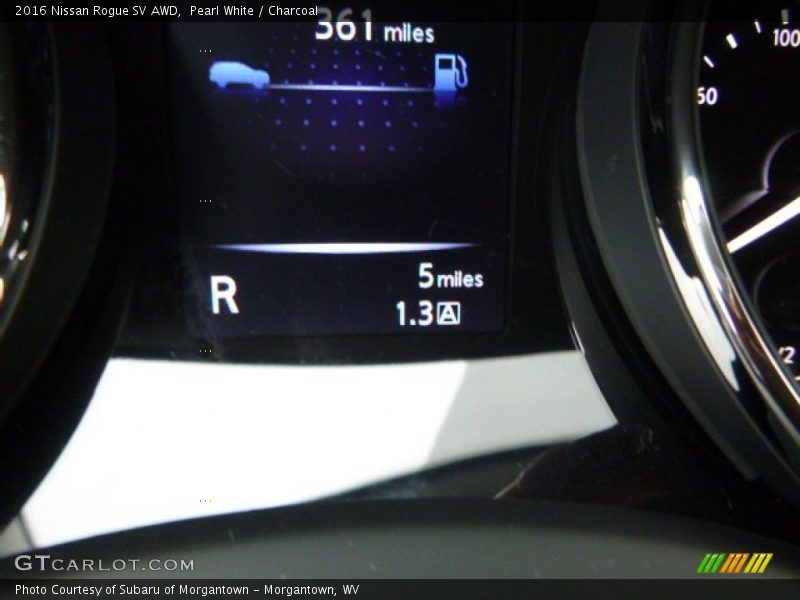 Pearl White / Charcoal 2016 Nissan Rogue SV AWD