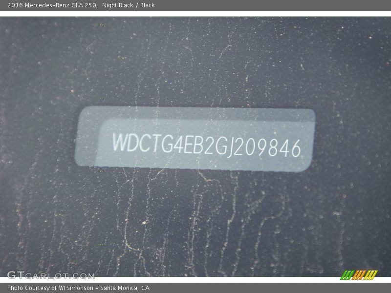 Night Black / Black 2016 Mercedes-Benz GLA 250