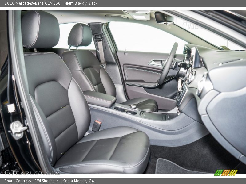 Night Black / Black 2016 Mercedes-Benz GLA 250