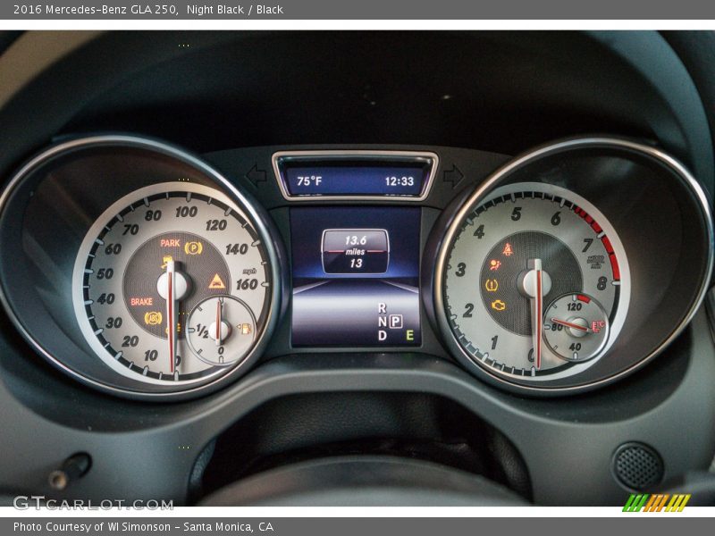 Night Black / Black 2016 Mercedes-Benz GLA 250