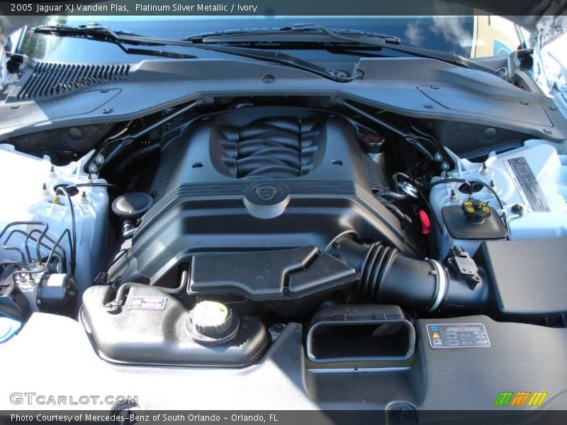 Platinum Silver Metallic / Ivory 2005 Jaguar XJ Vanden Plas