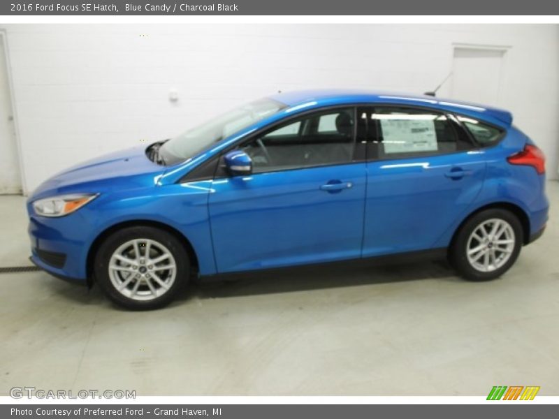 Blue Candy / Charcoal Black 2016 Ford Focus SE Hatch