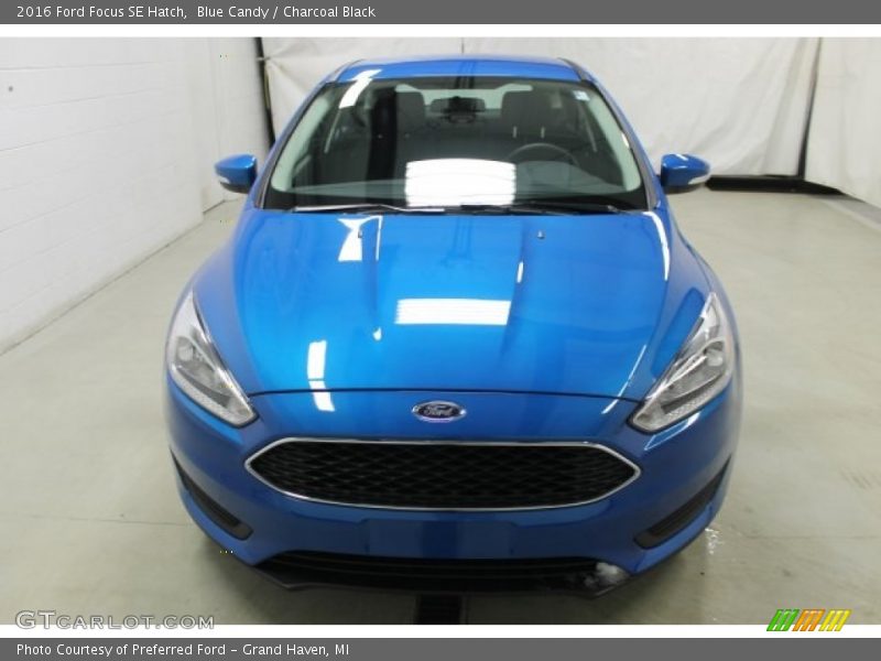 Blue Candy / Charcoal Black 2016 Ford Focus SE Hatch