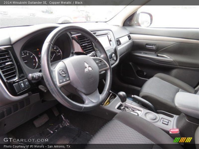 Copper Metallic / Black 2014 Mitsubishi Outlander SE
