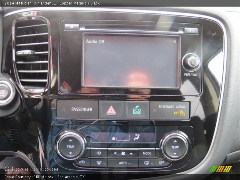 Copper Metallic / Black 2014 Mitsubishi Outlander SE
