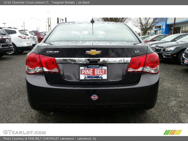 Tungsten Metallic / Jet Black 2016 Chevrolet Cruze Limited LT