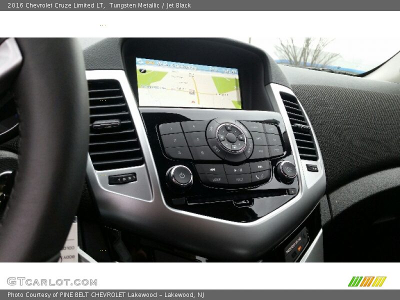 Tungsten Metallic / Jet Black 2016 Chevrolet Cruze Limited LT