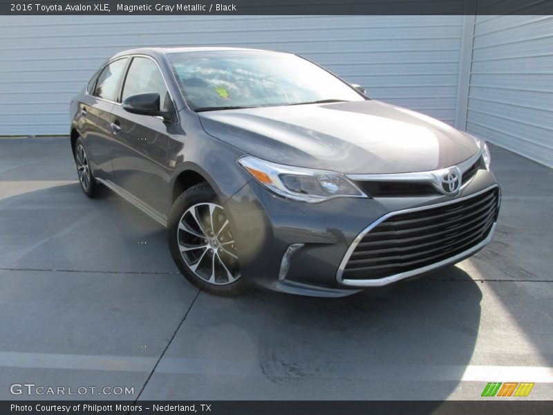 Magnetic Gray Metallic / Black 2016 Toyota Avalon XLE