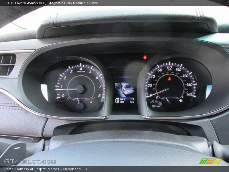 Magnetic Gray Metallic / Black 2016 Toyota Avalon XLE