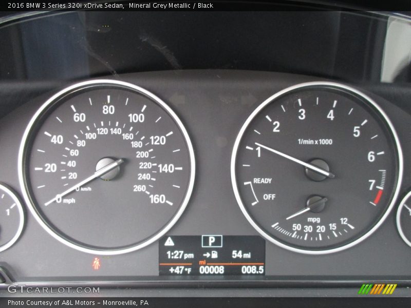 Mineral Grey Metallic / Black 2016 BMW 3 Series 320i xDrive Sedan