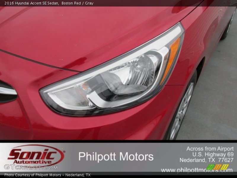 Boston Red / Gray 2016 Hyundai Accent SE Sedan