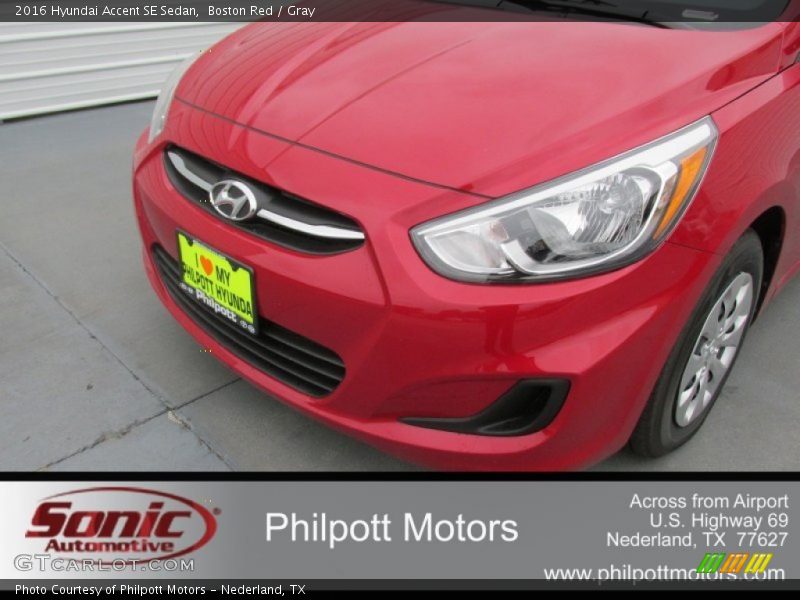 Boston Red / Gray 2016 Hyundai Accent SE Sedan