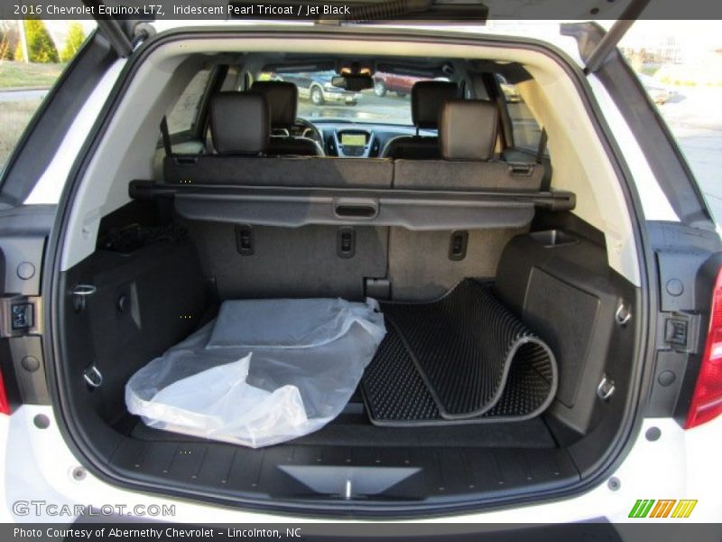 Iridescent Pearl Tricoat / Jet Black 2016 Chevrolet Equinox LTZ