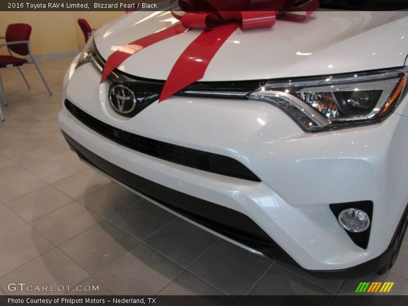 Blizzard Pearl / Black 2016 Toyota RAV4 Limited
