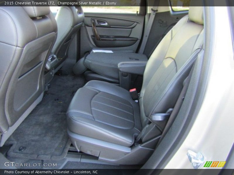 Champagne Silver Metallic / Ebony 2015 Chevrolet Traverse LTZ