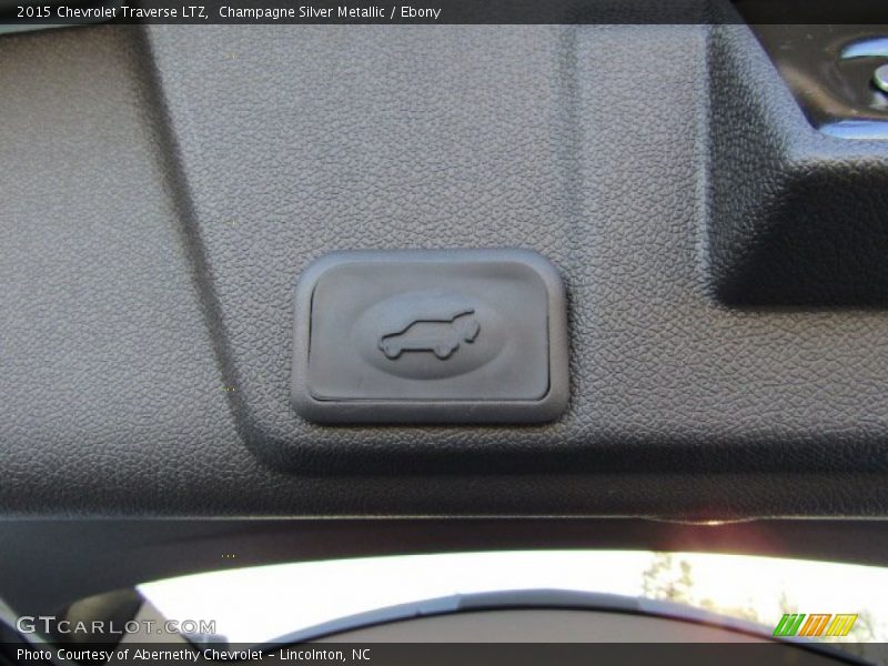 Champagne Silver Metallic / Ebony 2015 Chevrolet Traverse LTZ