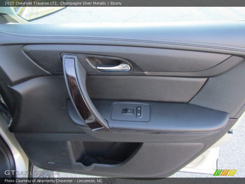 Champagne Silver Metallic / Ebony 2015 Chevrolet Traverse LTZ